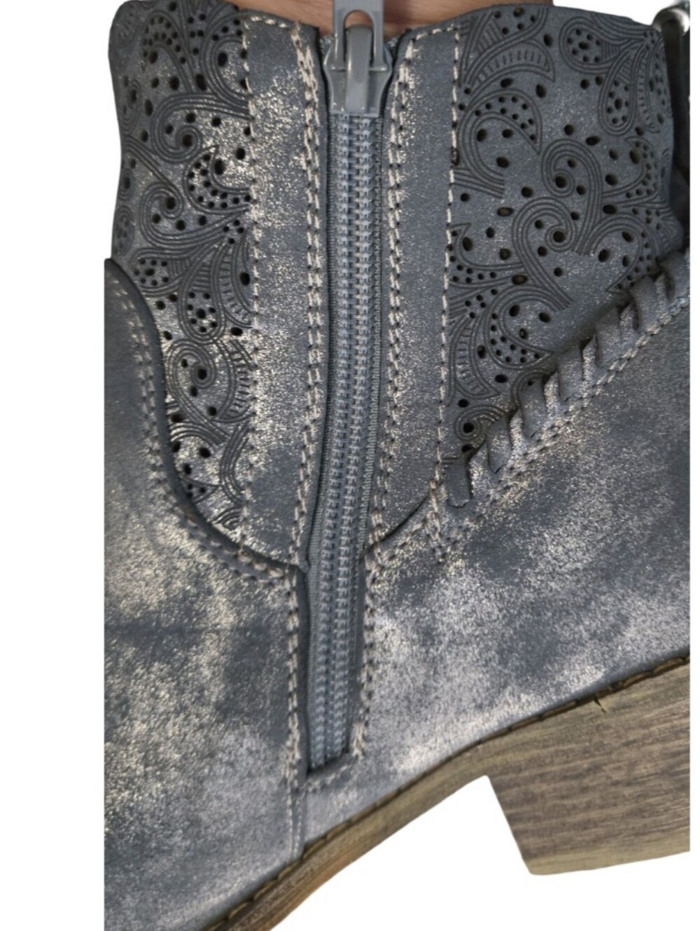 Boutique 9 Blue Suede Laser-Cut Ankle Boots Shiny Festival Zipper Cutouts 8 - Picture 10 of 12